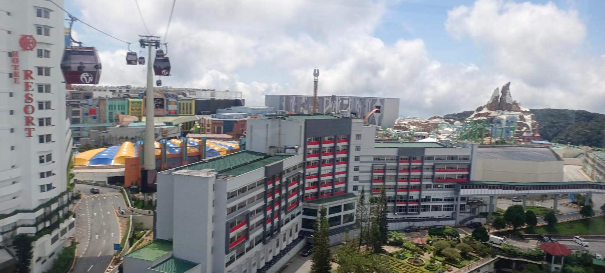 Genting World Deluxe Room Гентинг-Хайлендс Экстерьер фото